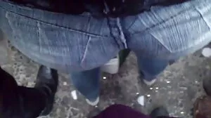 Perempuan murahan jahat menukarkan muka mereka kepada cerita sex paling sedap kekaburan air mani dan selamba